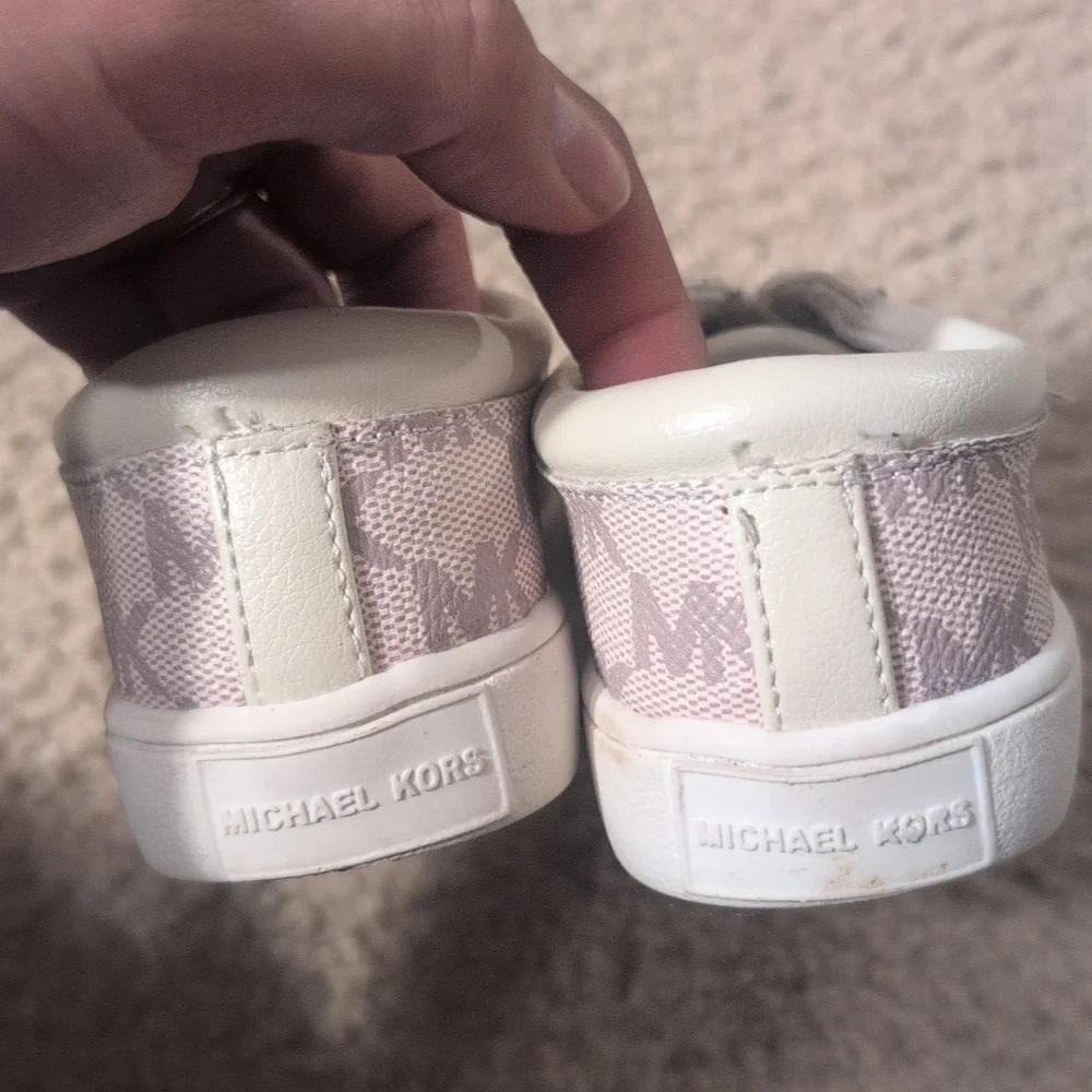 Michael Kors Pull On Logo Sneakers Size Toddler Size 7